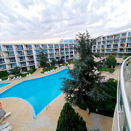 Apartmanhotel Elena's Lux - Town & Sea View - Atlantis